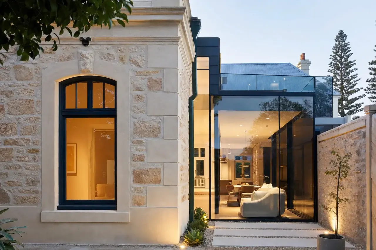 Glazier in Fremantle, Perth