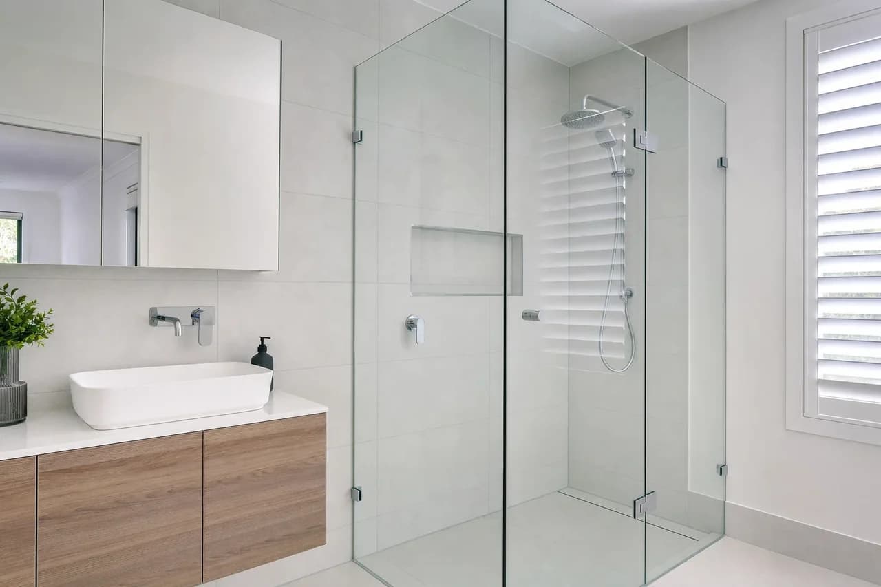 Glazier in Greenwood, Perth