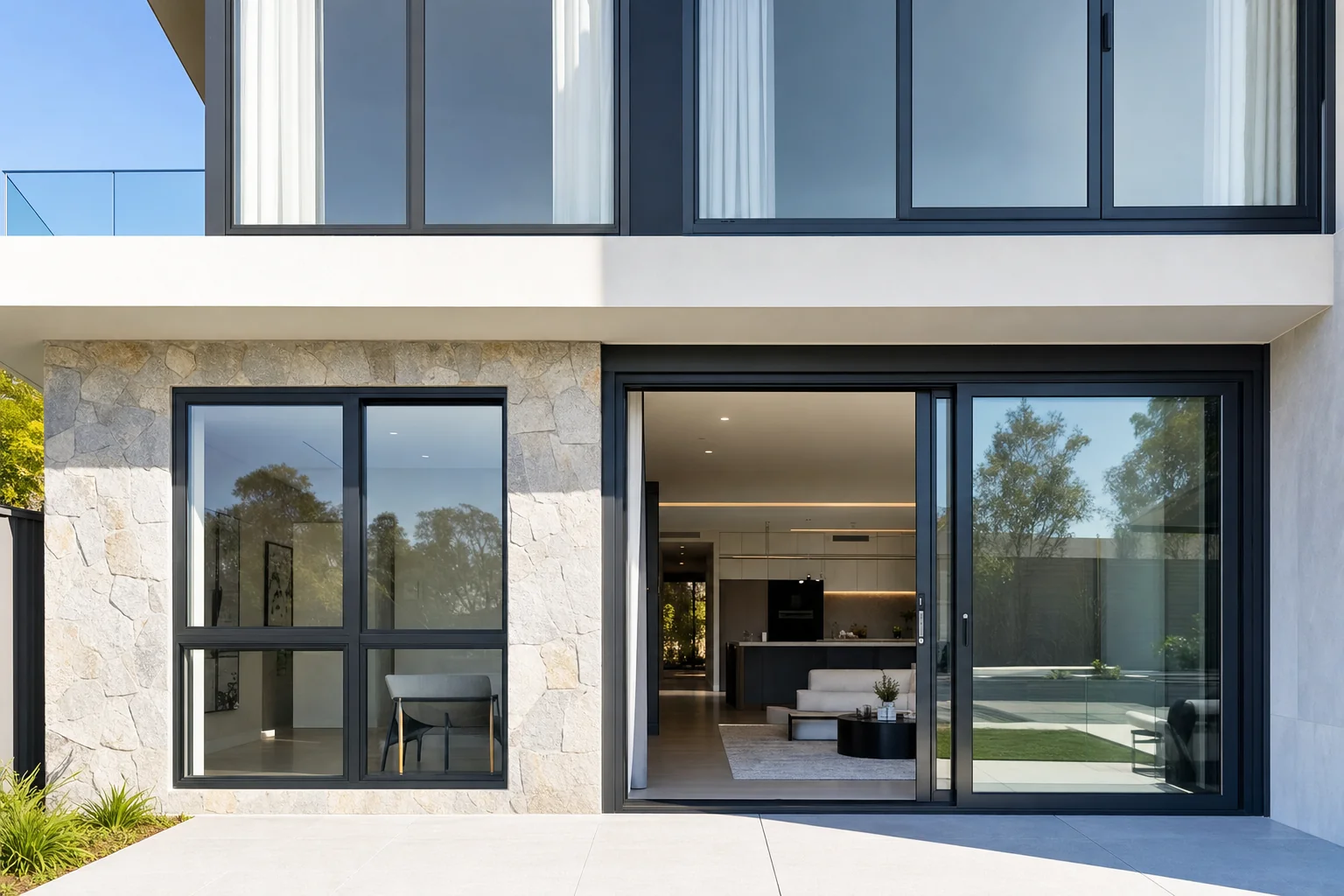 Glazier in Atwell, Perth