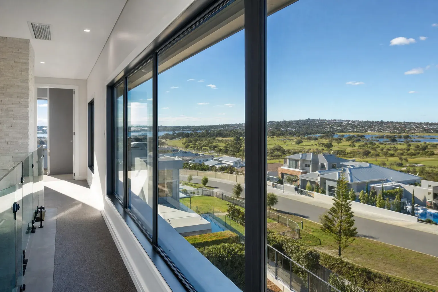 Glazier in Canning Vale, Perth
